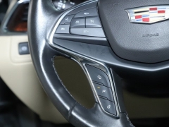 Used 2019 Cadillac XT5 4d SUV AWD Premium Luxury at Drive Now Westlake near Westlake, OH