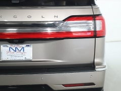 Used 2019  Lincoln Navigator 4d SUV 4WD Reserve at Drive Now Westlake near Westlake&comma; OH