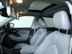 Used 2023  Toyota Highlander L AWD at Drive Now Westlake near Westlake, OH