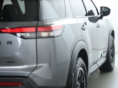 Used 2024  Nissan Pathfinder Rock Creek 4WD at Drive Now Westlake near Westlake&comma; OH