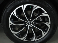 Used 2024  Lincoln Nautilus Reserve AWD at DriveNow Mayfield near Mayfield Heights, OH