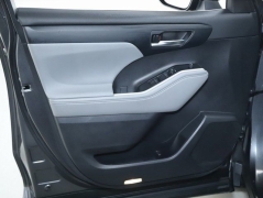 Used 2023  Toyota Highlander L AWD at Drive Now Westlake near Westlake, OH