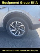 Used 2024  Lincoln Corsair Premiere FWD at Drive Now Westlake near Westlake&comma; OH