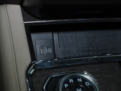 Used 2021  Ford Expedition Limited 4x4 at DriveNow Mayfield near Mayfield Heights&comma; OH