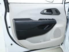 Used 2021 Chrysler Pacifica Touring L FWD at Drive Now Westlake near Westlake, OH
