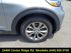 Used 2023  Ford Explorer XLT 4WD at Drive Now Westlake near Westlake&comma; OH