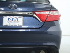 Used 2017  Toyota Camry Auto &lpar;Natl&rpar; at Drive Now Westlake near Westlake&comma; OH