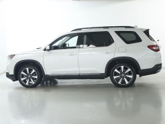 Used 2024  Honda Pilot Elite AWD at Drive Now Westlake near Westlake&comma; OH