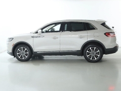 Used 2022  Lincoln Nautilus Reserve AWD at DriveNow Mayfield near Mayfield Heights, OH