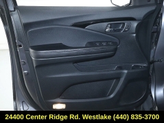 Used 2017  Honda Pilot 4d SUV AWD Elite at Drive Now Westlake near Westlake&comma; OH