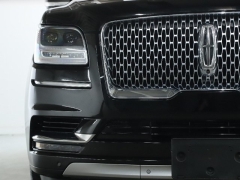 Used 2018 Lincoln Navigator 4d SUV 4WD Reserve at Drive Now Westlake near Westlake, OH