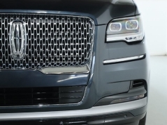 Used 2022  Lincoln Navigator Standard 4x4 at Drive Now Westlake near Westlake, OH