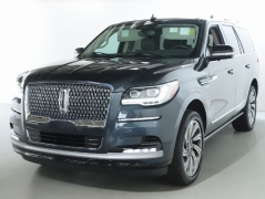 Used 2022  Lincoln Navigator Standard 4x4 at Drive Now Westlake near Westlake, OH