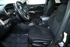 Used 2017 Jeep Cherokee 4d SUV 4WD Latitude I4 at DriveNow Mayfield near Mayfield Heights, OH