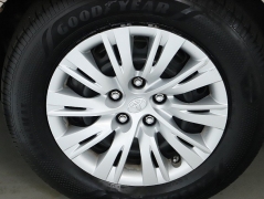 Used 2014  Toyota Camry 4dr Sdn I4 Auto LE &lpar;Natl&rpar; at DriveNow Mayfield near Mayfield Heights&comma; OH