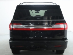 Used 2018 Lincoln Navigator 4d SUV 4WD Reserve at Drive Now Westlake near Westlake, OH