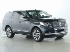 2022 Lincoln Navigator Standard 4x4 at Drive Now Westlake near Westlake, OH