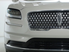 Used 2022  Lincoln Nautilus Reserve AWD at DriveNow Mayfield near Mayfield Heights, OH