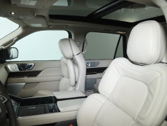 Used 2019  Lincoln Navigator 4d SUV 4WD Reserve at Drive Now Westlake near Westlake&comma; OH