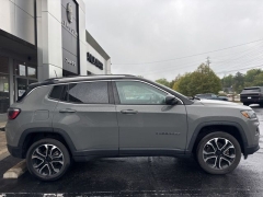 Used 2022  Jeep Compass Limited 4x4 at Drive Now Westlake near Westlake&comma; OH