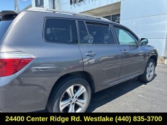 Used 2008  Toyota Highlander 4d SUV FWD Sport at Drive Now Westlake near Westlake&comma; OH
