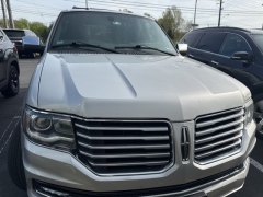 Used 2015 Lincoln Navigator 4d SUV 4WD Reserve at DriveNow Mayfield near Mayfield Heights, OH