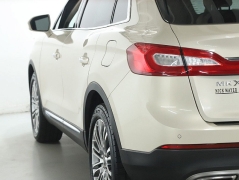 Used 2016  Lincoln MKX 4d SUV AWD Reserve at DriveNow Mayfield near Mayfield Heights&comma; OH