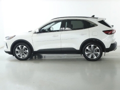 Used 2023  Ford Escape Hybrid Platinum AWD at Drive Now Westlake near Westlake&comma; OH