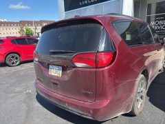 Used 2020 Chrysler Pacifica 4d Wagon Limited at DriveNow Mayfield near Mayfield Heights, OH