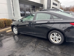 Used 2014  Hyundai Sonata 4dr Sdn 2.4L Auto GLS at DriveNow Mayfield near Mayfield Heights, OH