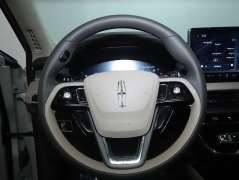 Used 2024  Lincoln Corsair Premiere FWD at Drive Now Westlake near Westlake&comma; OH