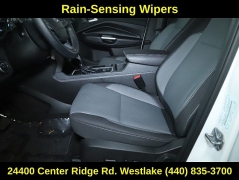 Used 2018  Ford Escape SE 4WD at Drive Now Westlake near Westlake&comma; OH