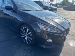 Used 2021 Nissan Altima 2.5 SR AWD Sedan at DriveNow Mayfield near Mayfield Heights, OH