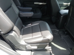 Used 2023  Ford Explorer XLT 4WD at Drive Now Westlake near Westlake&comma; OH