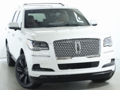Used 2023 Lincoln Navigator L Reserve 4x4 at Drive Now Westlake near Westlake, OH