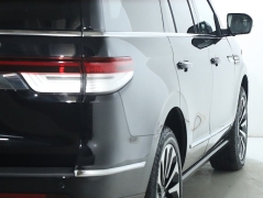 Used 2022  Lincoln Navigator Reserve 4x4 at Drive Now Westlake near Westlake&comma; OH