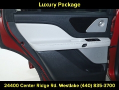 Used 2025  Lincoln Aviator Reserve AWD at DriveNow Mayfield near Mayfield Heights&comma; OH