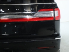 Used 2018 Lincoln Navigator 4d SUV 4WD Reserve at Drive Now Westlake near Westlake, OH