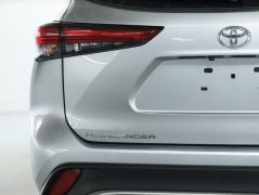 Used 2023 Toyota Highlander XSE FWD at DriveNow Mayfield near Mayfield Heights, OH