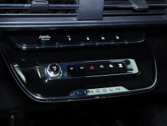 Used 2024  Lincoln Corsair Reserve AWD at DriveNow Mayfield near Mayfield Heights&comma; OH