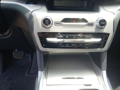 Used 2023  Ford Explorer XLT 4WD at Drive Now Westlake near Westlake&comma; OH