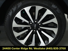 Used 2024  Lincoln Navigator Reserve 4x4 at DriveNow Mayfield near Mayfield Heights&comma; OH
