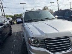 Used 2015 Lincoln Navigator 4d SUV 4WD Reserve at DriveNow Mayfield near Mayfield Heights, OH