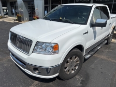Used 2006 Lincoln Mark LT SuperCrew 4WD at Drive Now Westlake near Westlake, OH