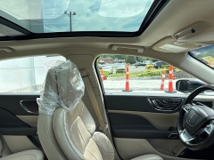 Used 2019  Lincoln Continental 4d Sedan AWD Select at DriveNow Mayfield near Mayfield Heights&comma; OH