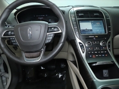 Used 2019  Lincoln Nautilus Reserve AWD at DriveNow Mayfield near Mayfield Heights&comma; OH