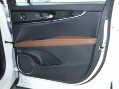 Used 2022  Lincoln Nautilus Reserve AWD at DriveNow Mayfield near Mayfield Heights&comma; OH