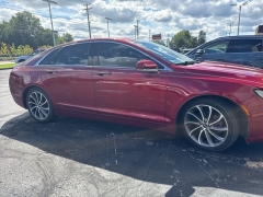 Used 2018 Lincoln MKZ 4d Sedan FWD Premiere at Drive Now Westlake near Westlake, OH