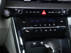 Used 2022  Kia Carnival EX FWD at Drive Now Westlake near Westlake&comma; OH