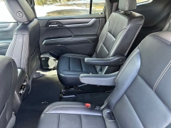 Used 2024  GMC Acadia FWD 4dr Elevation at DriveNow Mayfield near Mayfield Heights&comma; OH